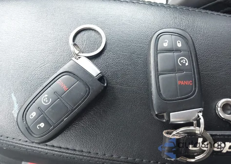 2019 Jeep Cherokee Altitude 4X4 from USA, damaged, VIN 1C4PJMLB4KD294336